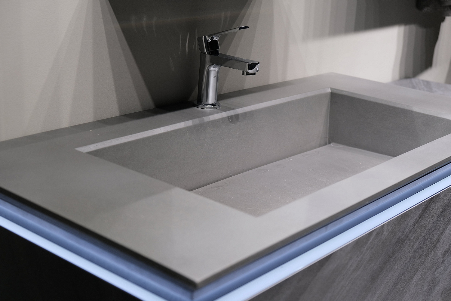 Тумба Инклайн 110 подвесная, бетон