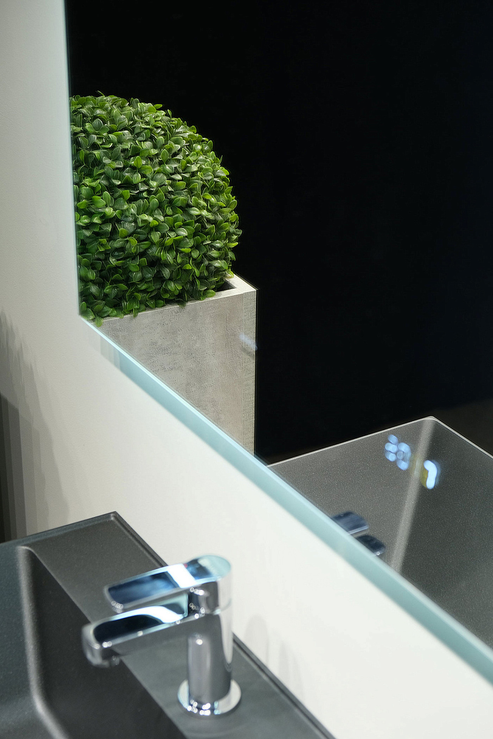 Зеркало Квадри 80 с подсветкой и часами